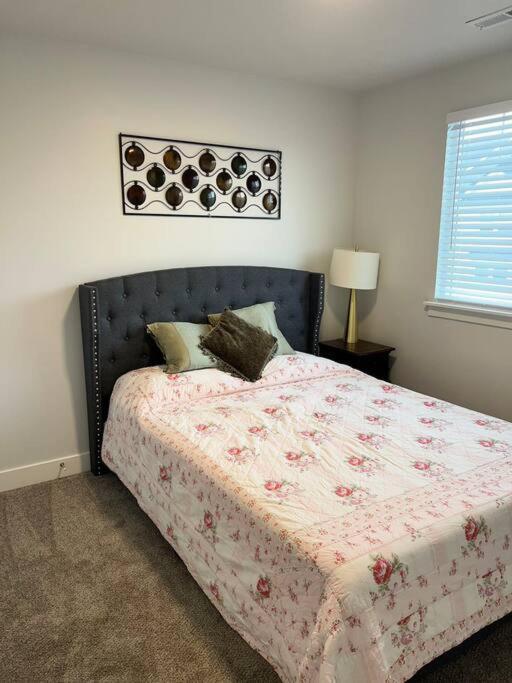Brand New 3-Beds Stylish Entire House At Lehi Villa Exterior foto